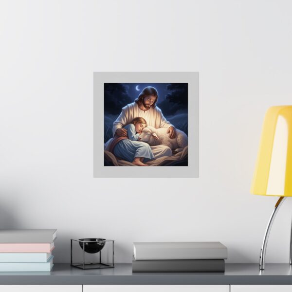 Matte Poster I Meisje slaapt veilig bij Jezus I Rustgevend I Kinderkamer - Afbeelding 10