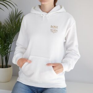 Hoodie I Love is our weapon I Unisex I Gold I Dagelijkse kleding I Diverse kleuren
