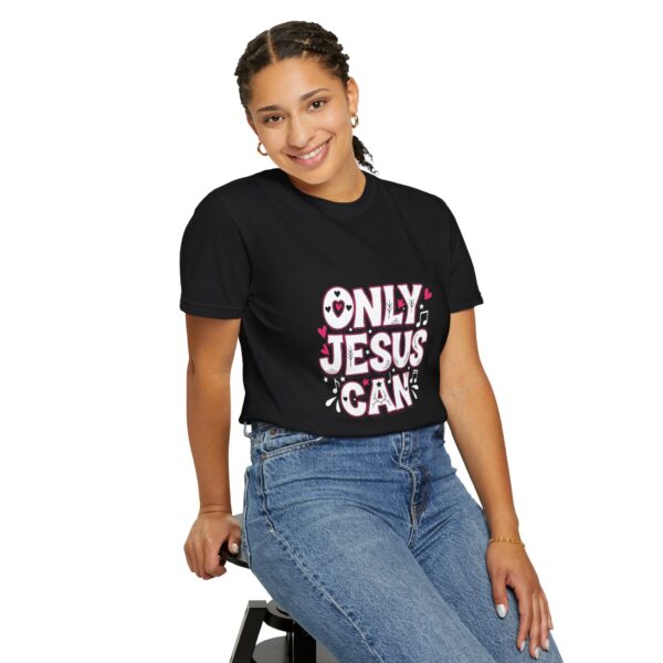 T-shirt I Only Jesus Can I Zwart en Roze